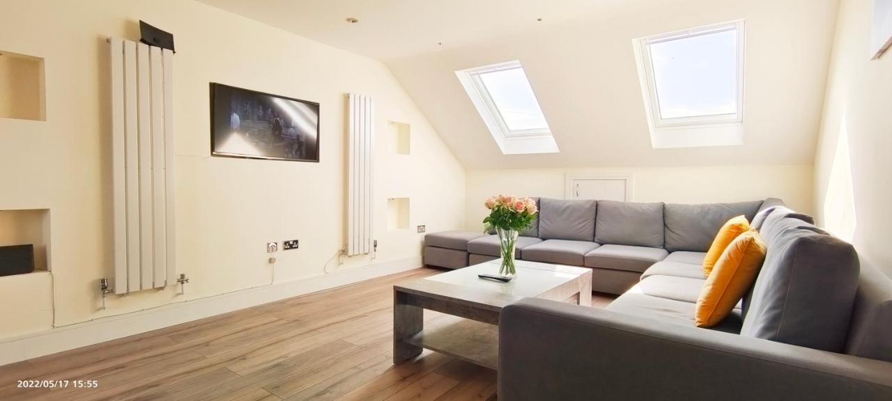 Top Floor Flat 5 Northwood Northwood  Extérieur photo